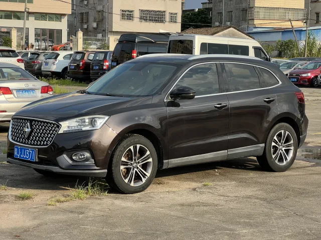 2016 Borgward BX7 28T 2WD Luxury 5-Seater used SUV for export from China - photo 1