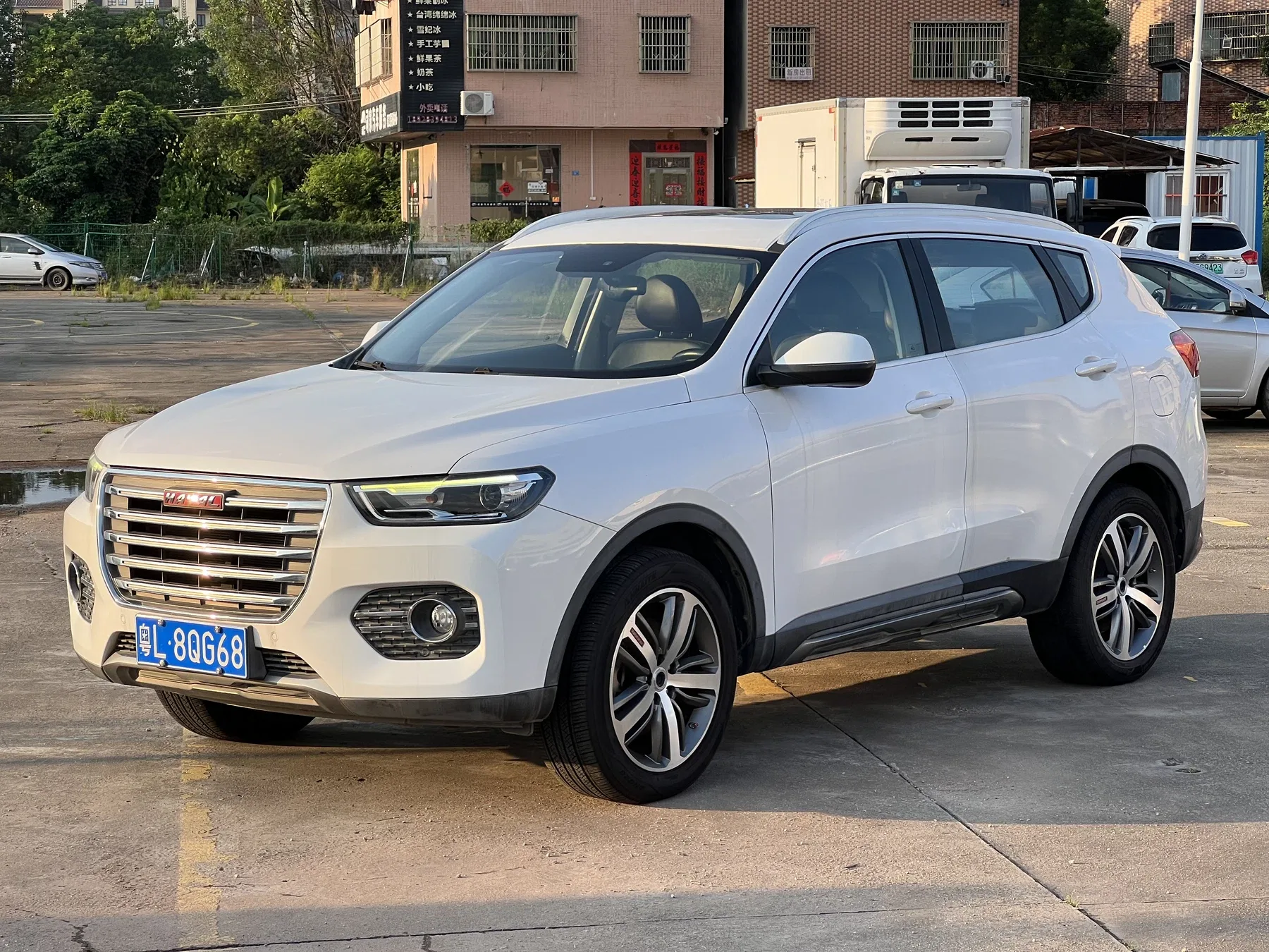 2017 Haval H6 Red Label 2.0T 2WD Intelligent Premium used SUV for export from China - photo 1