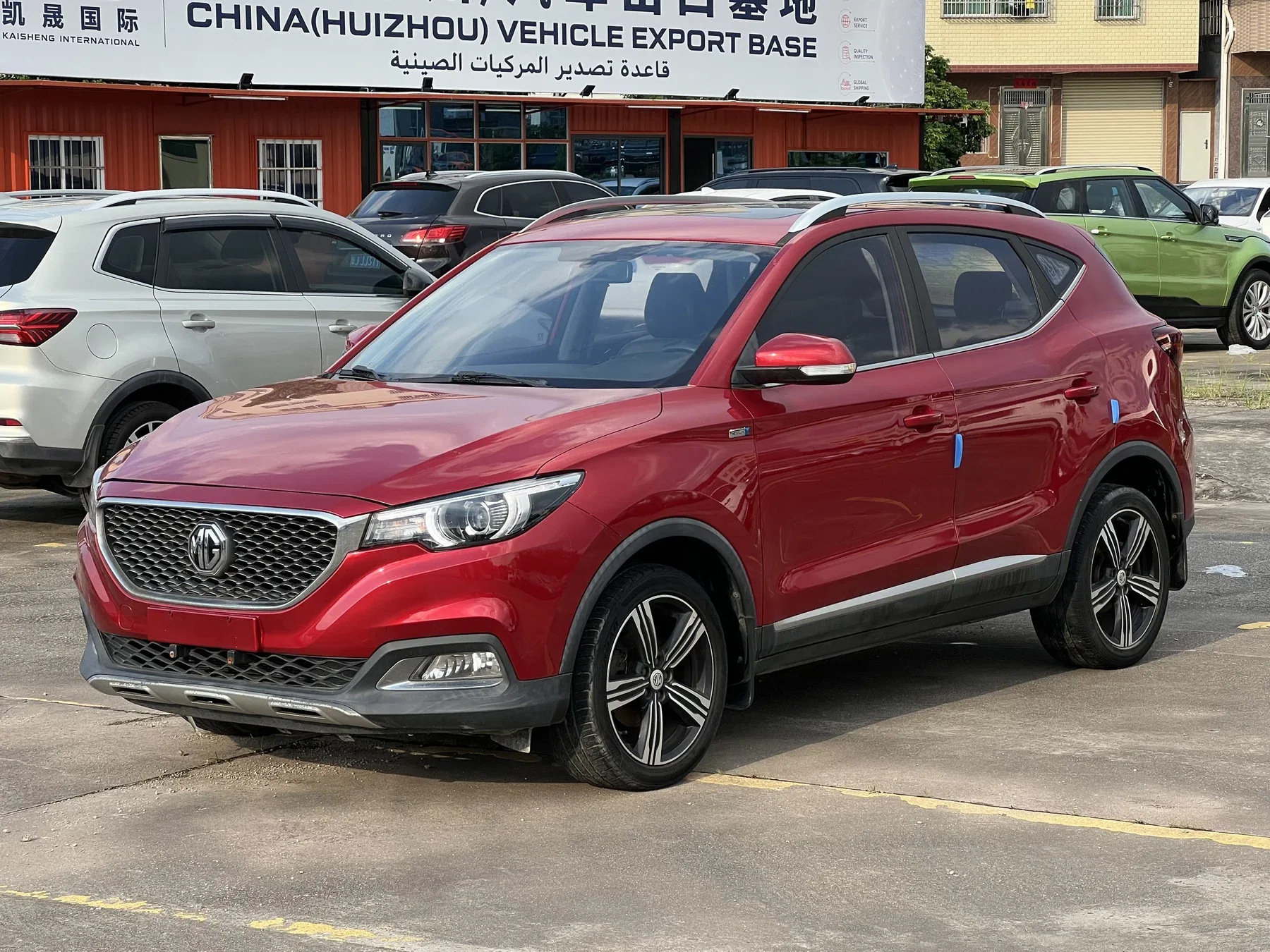 2017 MG ZS 1.5L Automatic Luxury Internet Edition used SUV for export from China - photo 1
